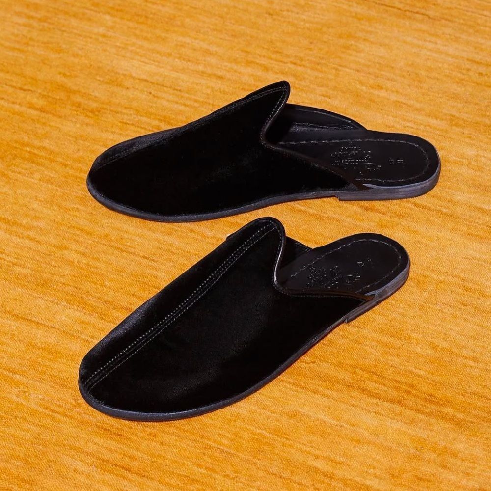 Sabah Catalina Black Velvet Babas. Womens Size 40. - Picture 12 of 14